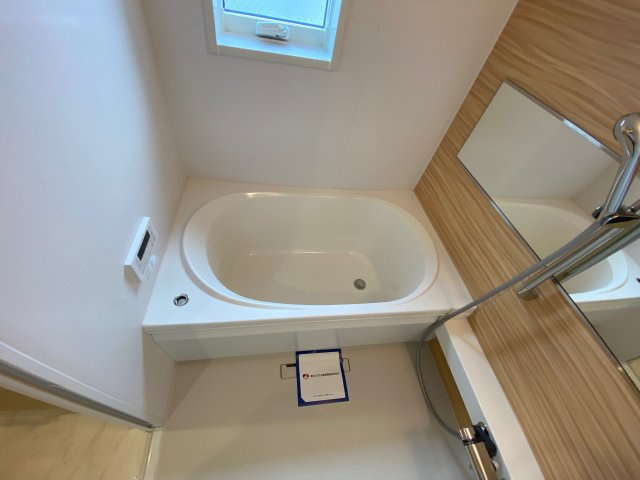 シャーメゾン坂田町の浴室