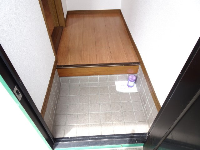 DUPLEX国王75の玄関