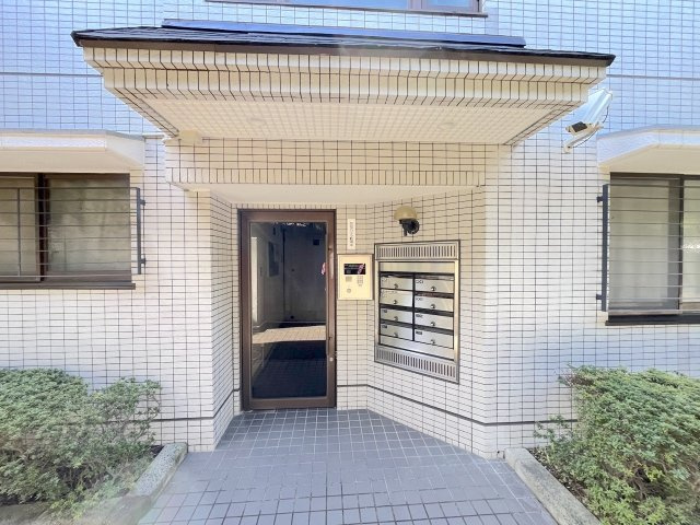 パークハイム寺塚のエントランス