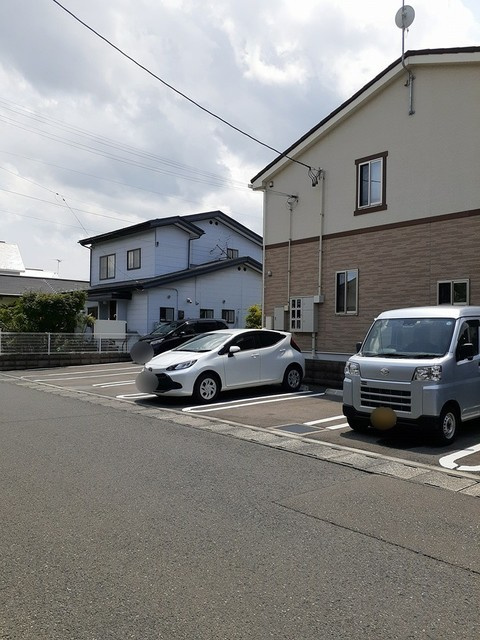パークサイド盛南の駐車場