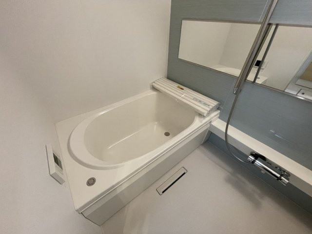シャーメゾンＡＳＡＨＩの浴室