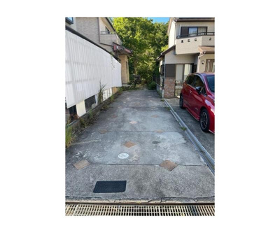 【駐車場】 | 弥生が丘町貸家