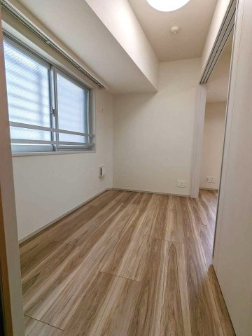 COMFORIA新御徒町の設備|3.5帖洋室です