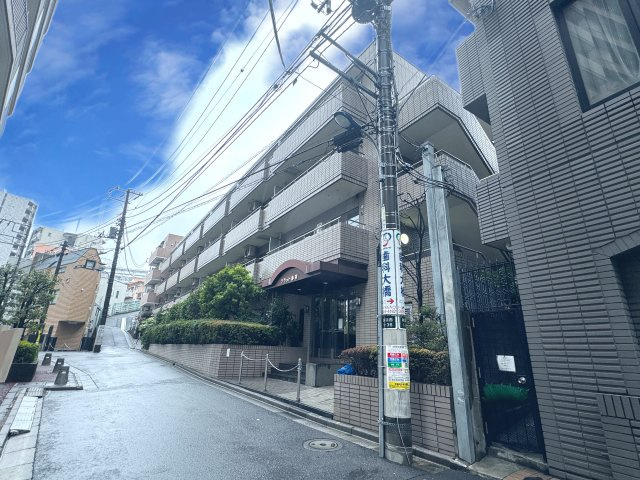 フラット赤羽の外観
