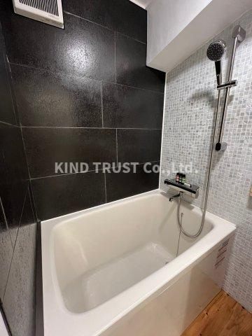 メゾン北梅田の浴室|落ち着いた空間のお風呂です