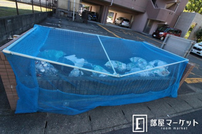 【周辺】 | けやき通り