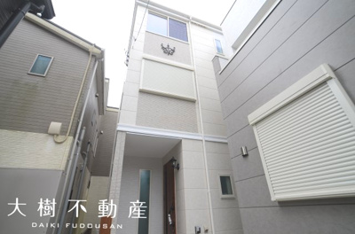 【外観】 | 海老名市中野１丁目　新築戸建て　全２棟　【仲介手数料無料】 | 建物完成しました！！内見可能です♪