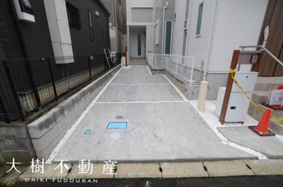 【駐車場】 | 海老名市中野１丁目　新築戸建て　全２棟　【仲介手数料無料】