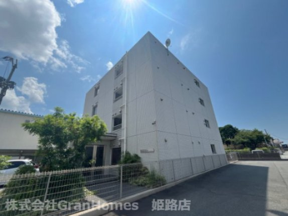ブリーズコート城北の外観