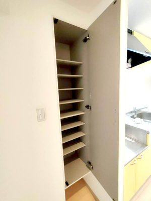 【設備】 | ビヤンポート | シューズBOXがあります