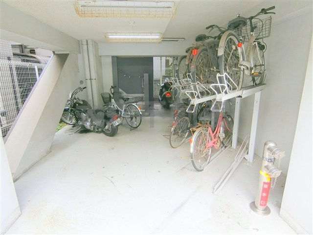 アルテシモ大森のその他共用部分|屋根付きの駐輪場　その他共用部分　