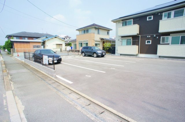 Walker・hillの駐車場|駐車スペースもあります