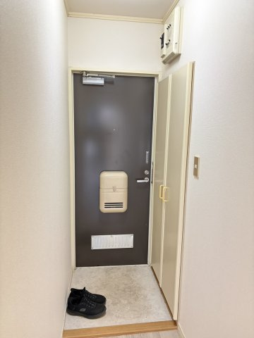 メゾンドジョブレの玄関