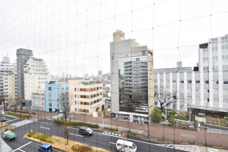 【展望】 | 眼前に広がる空の雄大さと、このお部屋の自慢の一つである「眺望」をご覧ください。毎日、この景色を独り占めできる新生活に夢が広がります。～即日のご見学可能～　お問合せはお気軽にどうぞ。
