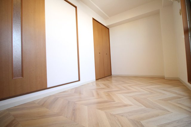 MiYo87天下茶屋のその他|明るい洋室です