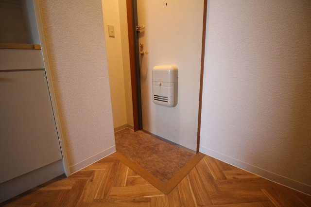 MiYo87天下茶屋の玄関|収納もある玄関です