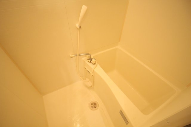 MiYo87天下茶屋の浴室|お風呂です