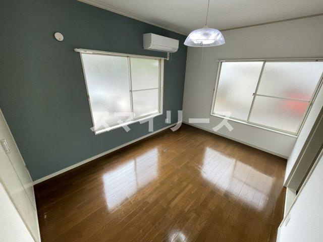 ハイツ初石の居間・リビング