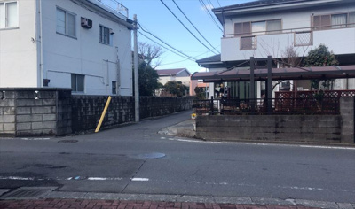 【展望】 | ライオンズマンション町田南 | 眺望を気にして物件を探す場合、前面に建物が建っていないか現地で確認しましょう！前面に建物があると景色はもちろん、日当たりや風通しにも影響が出てきます。住んだ時のことを想像しながら現地見学をしましょう。