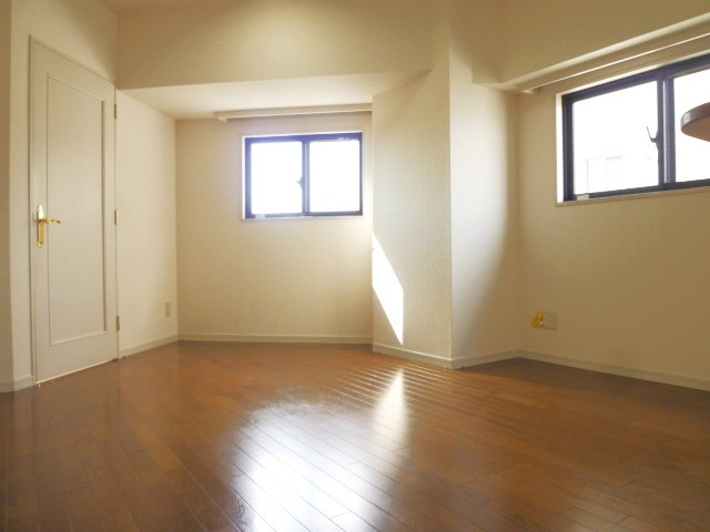 ジェイパーク東大前タワーウエストの居間・リビング|LDK