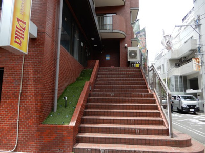 【外観】 | セザール大通り公園 | 専用階段