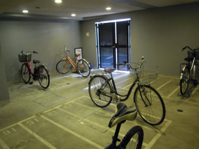 【その他共用部分】 | フェニックス新高円寺伍番館 | 駐輪場あり。