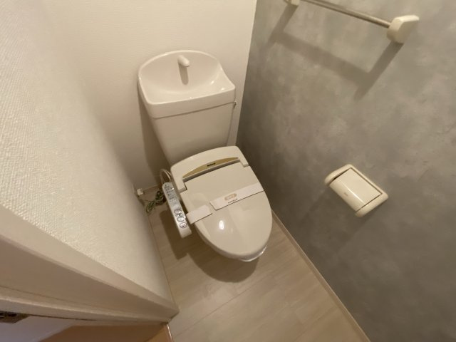 アゼリア宮上　Ｂ棟のトイレ