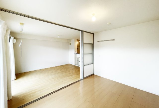 プルミエ　ラムール　Ⅰ棟の居間・リビング