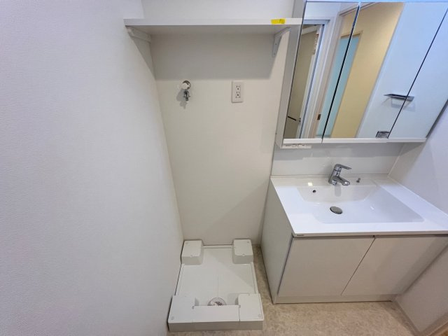 スプランディッド難波WESTIIの洗面所