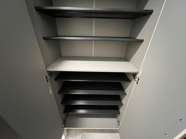 スプランディッド難波WESTIIの収納