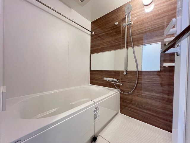 スプランディッド難波WESTIIIの浴室