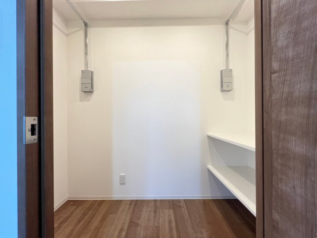 スプランディッド難波WESTIIIの収納