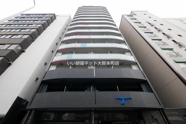 セレニテ難波グランデノールの外観