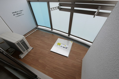 【バルコニー】 | セレニテ難波グランデノール