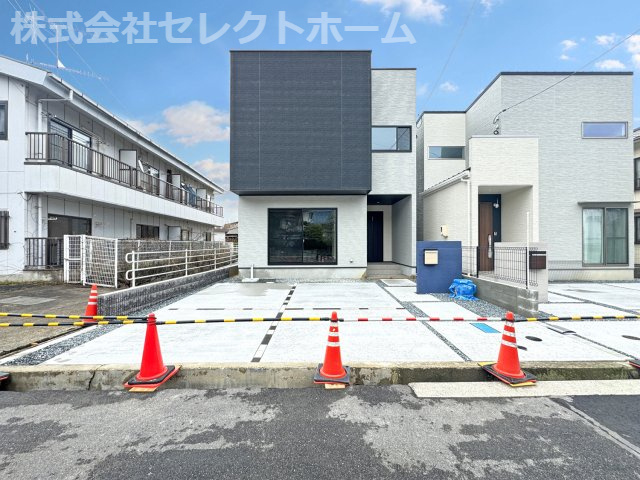 制震＆サンルームを備えた家事楽収納力の家：春日町3丁目 2号棟 
◎春日小学校徒歩10分
◎暮らしやすさを極めた人気の新築戸建
◎ご見学随時対応中！ご希望日時お知らせください