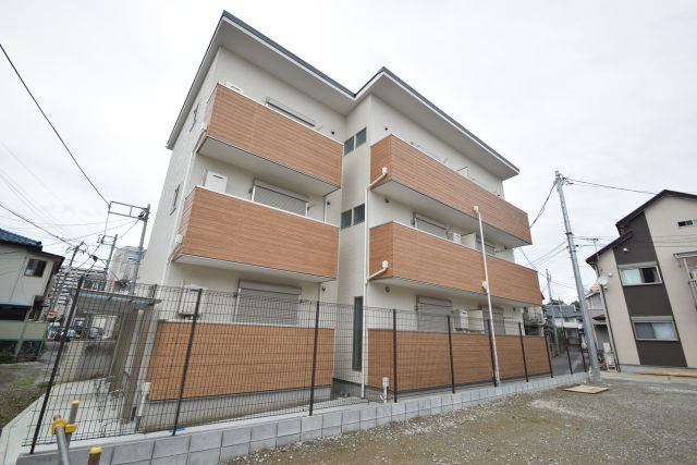 フォルトゥーナ中山の外観|正面からです