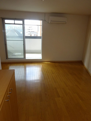 【洋室】 | メモリープラザ大橋 | 別号室の写真になります。現況優先。