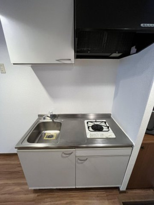 【キッチン】 | ブレインズ井尻 | 別号室の写真になります。現況優先。