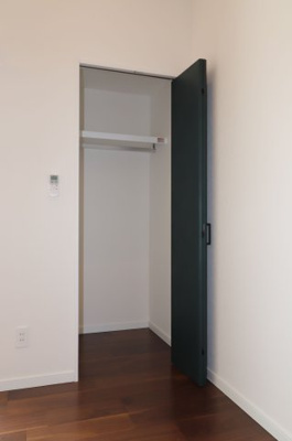 【収納】 | シャレオ井尻Ⅲ | 別号室の写真になります。現況優先。