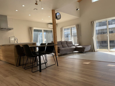 【居間・リビング】 | 土浦市乙戸中古戸建