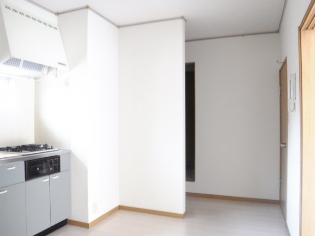 ジュネスサガノの居間・リビング|他のお部屋の参考写真となります。