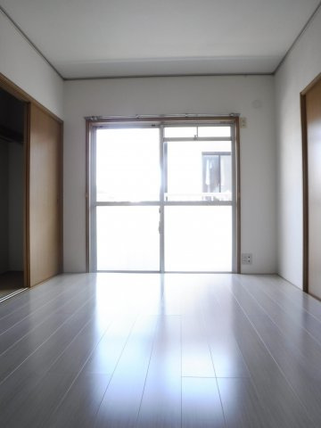 ジュネスサガノの寝室|他のお部屋の参考写真となります。