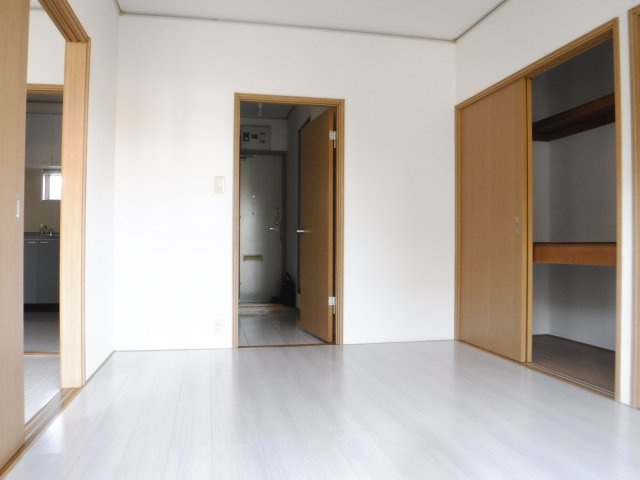 ジュネスサガノの寝室|他のお部屋の参考写真となります。