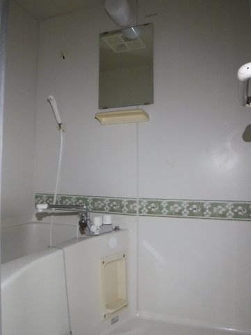ジュネスサガノの浴室|他のお部屋の参考写真となります。