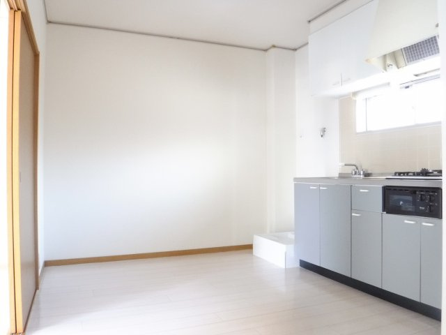 ジュネスサガノの居間・リビング|他のお部屋の参考写真となります。