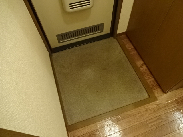 ウィズガーデンの玄関
