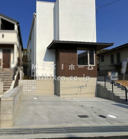 箕面市桜ヶ丘３丁目　新築戸建