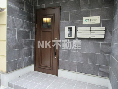 【エントランス】 | KTIレジデンス河内永和（河内永和賃貸） | ゆとりのあるエントランスです