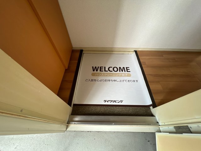 ファミール藤井の玄関
