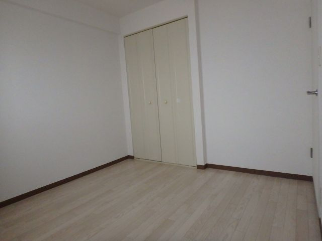 友井グレイスの洋室